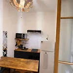 Moderne Et Chaleureux Au Coeur De - Parfait Pour Courts Sejours Appartement