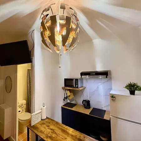 Moderne Et Chaleureux Au Coeur De - Parfait Pour Courts Sejours *