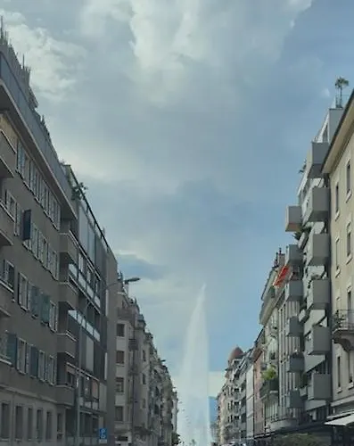 Appartamento Moderne Et Chaleureux Au Coeur De - Parfait Pour Courts Sejours *