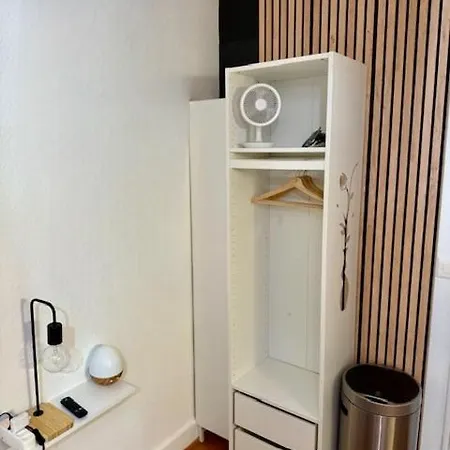 Moderne Et Chaleureux Au Coeur De - Parfait Pour Courts Sejours *